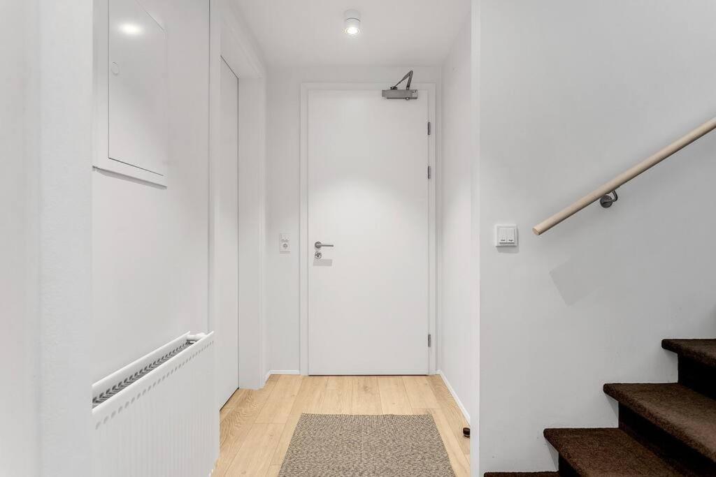 Luxury Penthous - 3 Bedroom - 2 Bath - Freeparking - Downtown Reykjavik Ngoại thất bức ảnh