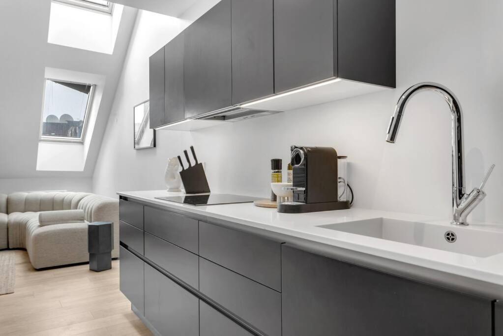 Luxury Penthous - 3 Bedroom - 2 Bath - Freeparking - Downtown Reykjavik Ngoại thất bức ảnh
