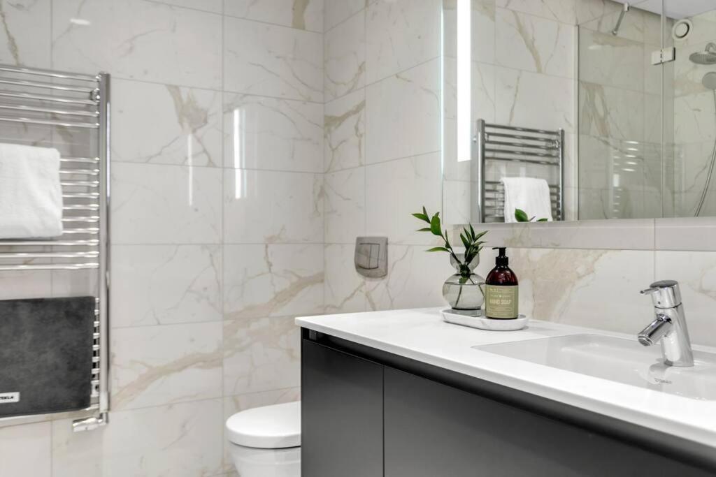 Luxury Penthous - 3 Bedroom - 2 Bath - Freeparking - Downtown Reykjavik Ngoại thất bức ảnh