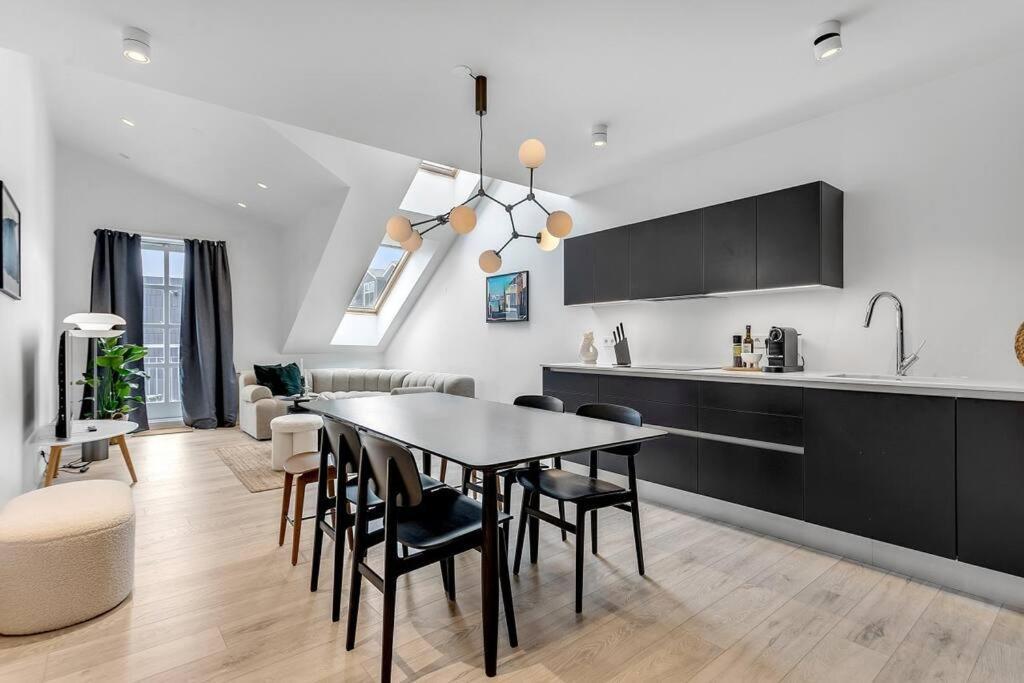Luxury Penthous - 3 Bedroom - 2 Bath - Freeparking - Downtown Reykjavik Ngoại thất bức ảnh